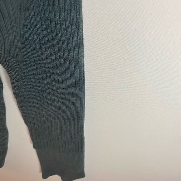 🛍California Vintage V- neck sweater cardigan Size:Medium - Picture 5 of 6